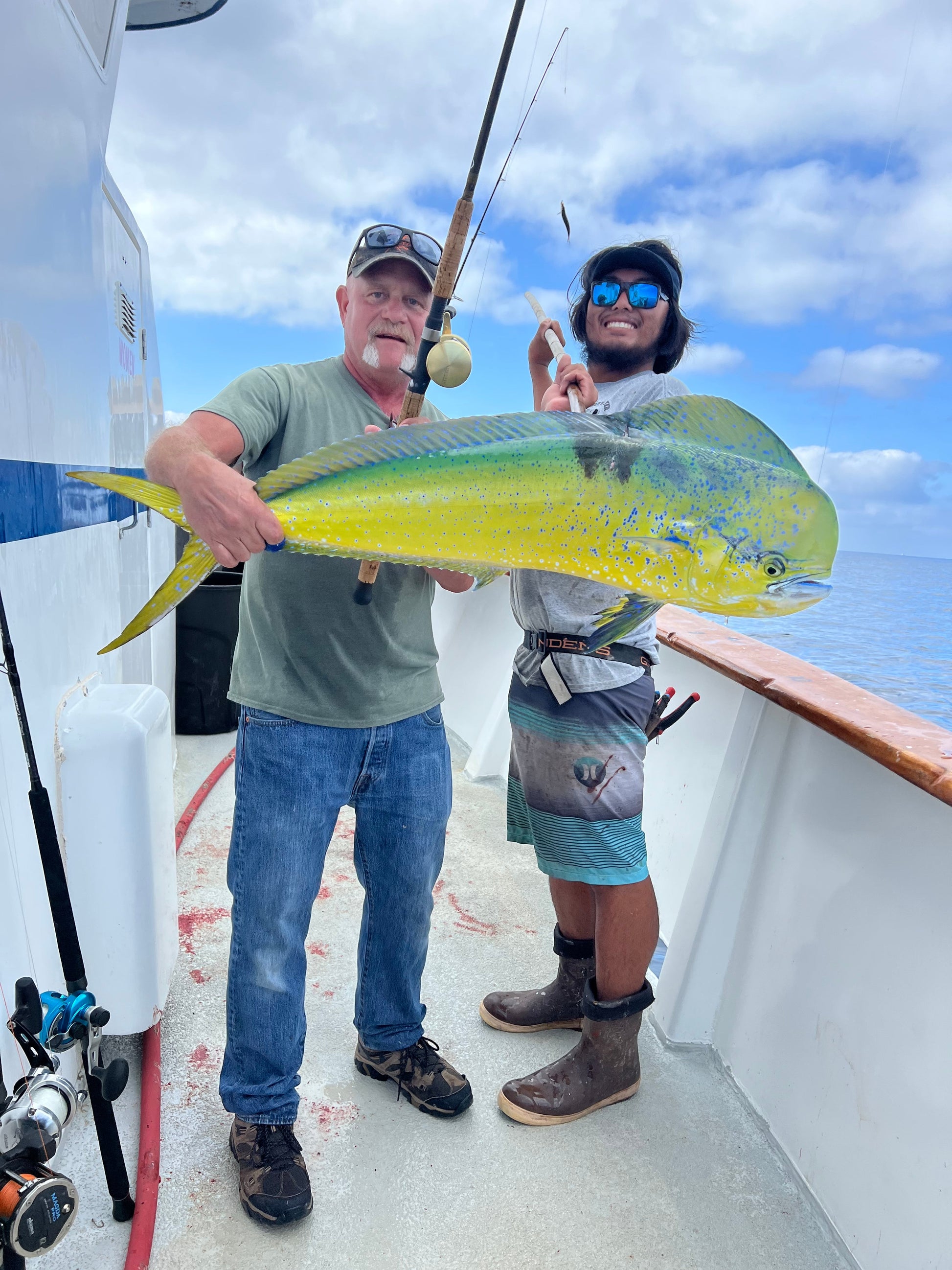 3/4 Day (12 Hour) Fishing Adventure Bundle